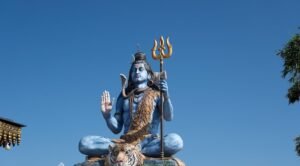 Read more about the article शिव की आराधना कैसे करें